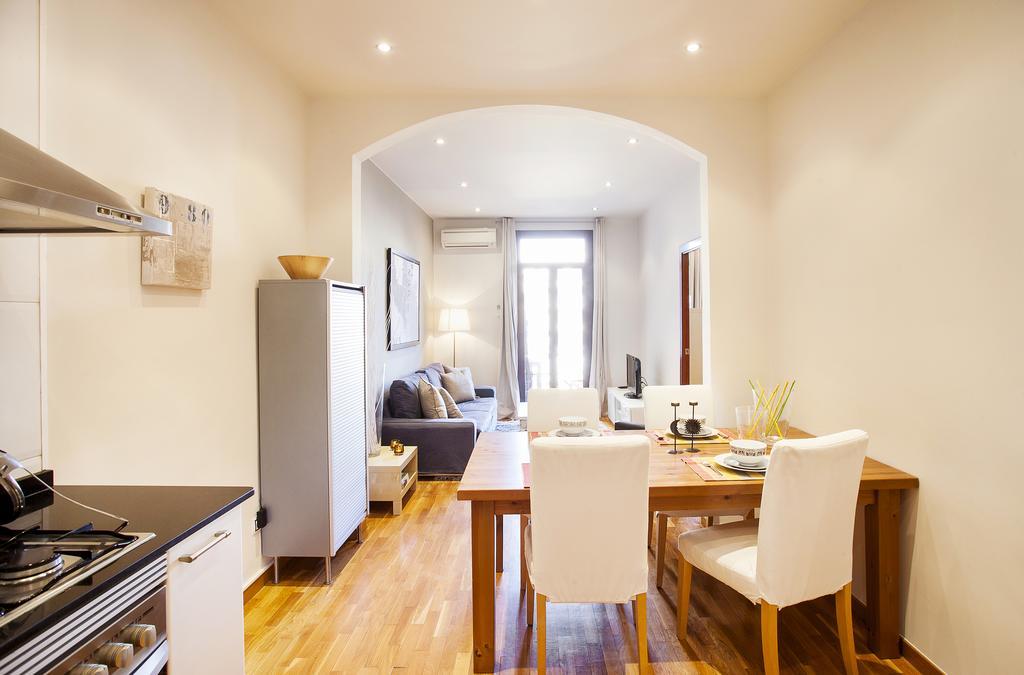 Apartments Barcelona & Home Deco Viladomat Kültér fotó